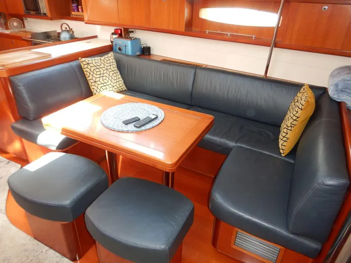 Quella Bella Yacht Photos Pics Dining Area