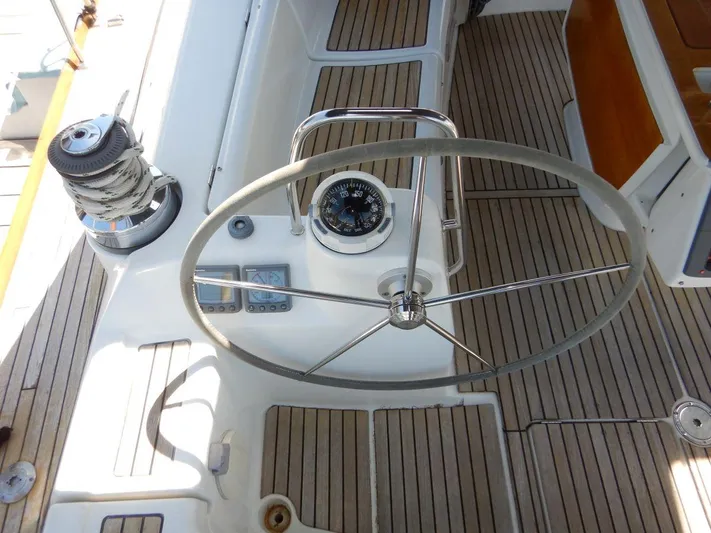 Quella Bella Yacht Photos Pics Port Steering Station
