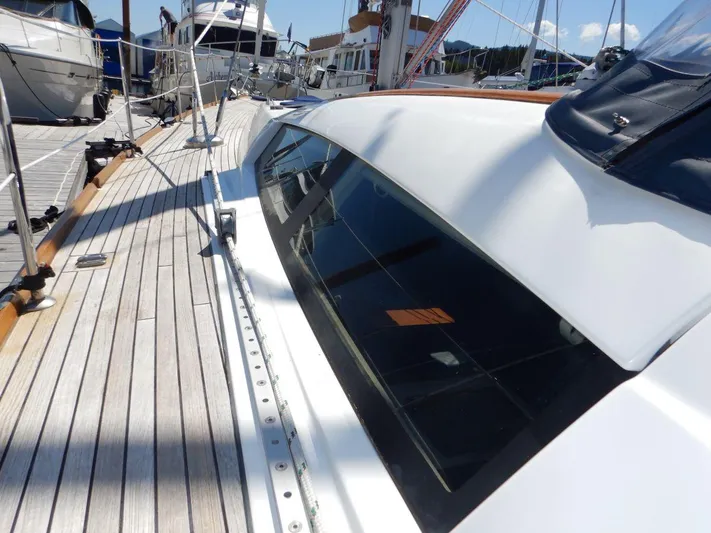 Quella Bella Yacht Photos Pics Salon Windows