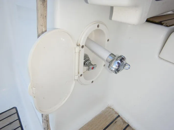 Quella Bella Yacht Photos Pics Cockpit Shower