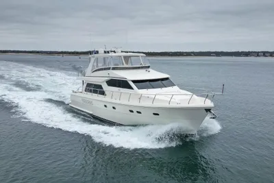 Hampton 630 Pilothouse