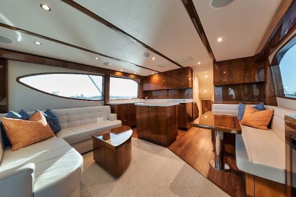 2018 Hatteras 54 