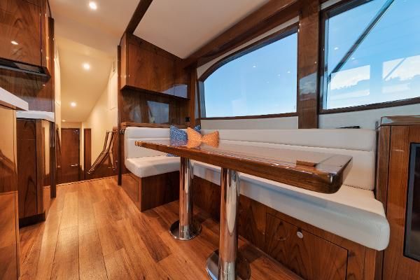 2018 Hatteras 54 