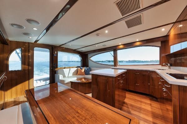 2018 Hatteras 54 