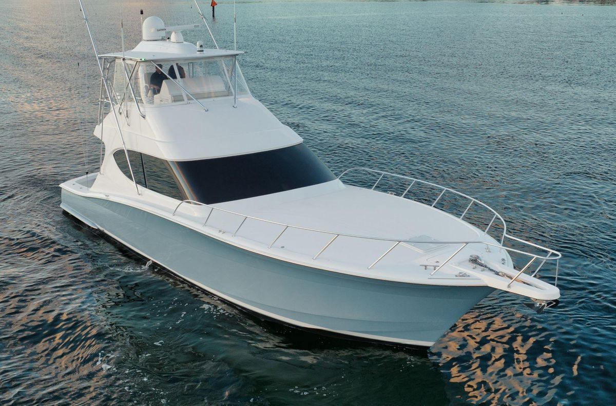 2018 Hatteras 54 