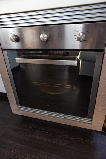 Spirit Of Ecstacy Yacht Photos Pics Stainless steel oven in 2023 Fountaine Pajot Tanna 47 yacht kitchen.