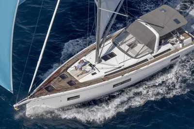Beneteau Oceanis Yacht 54