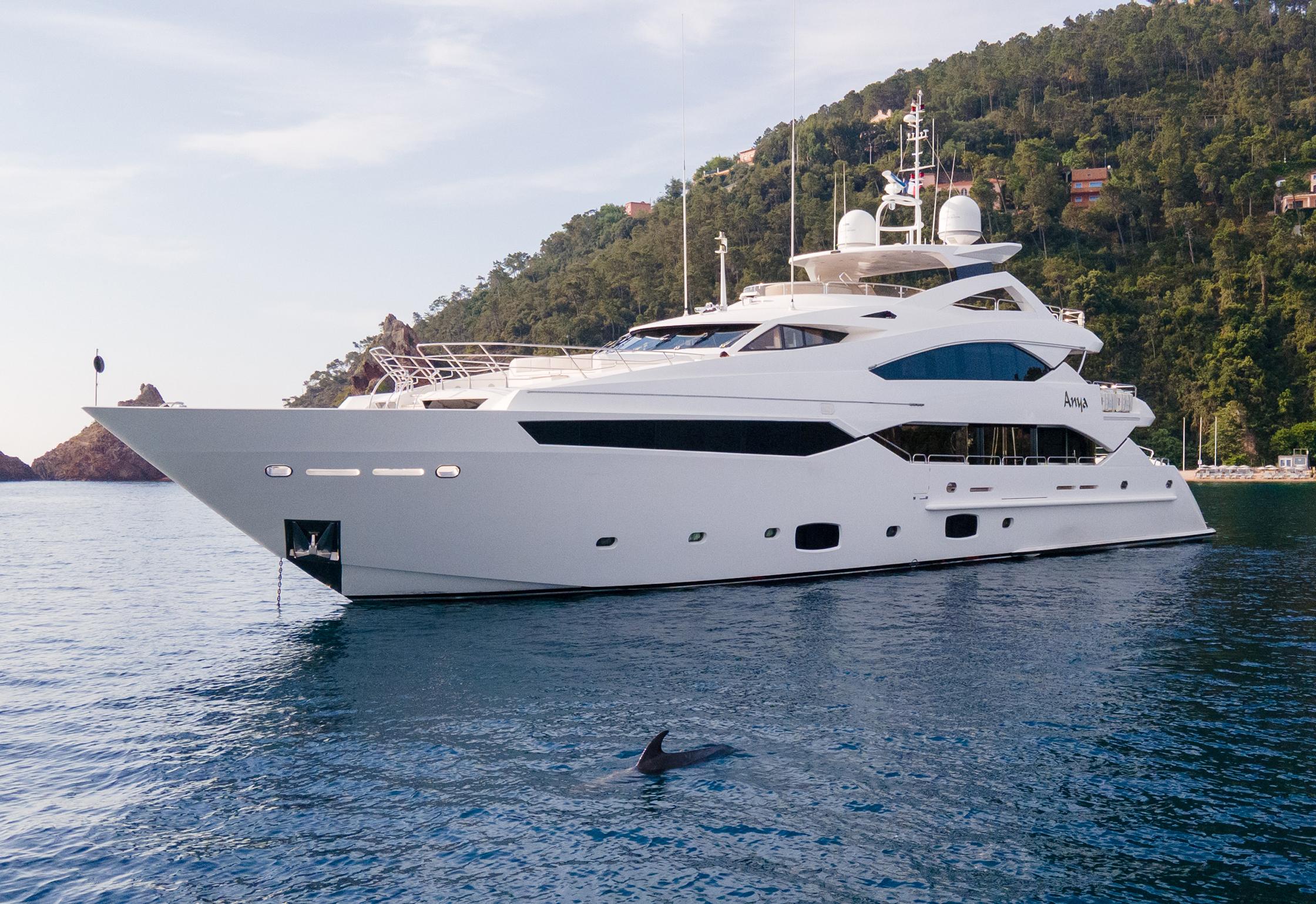 2015 Sunseeker 40M Yacht