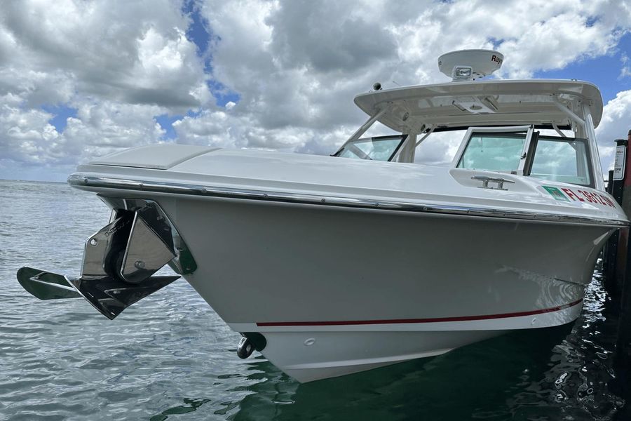 2020 Boston Whaler 280 Vantage