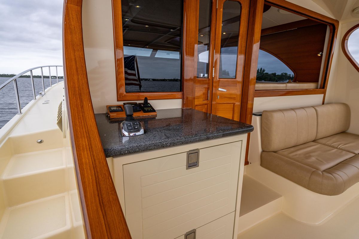 2018 Palm Beach Motor Yachts 55 