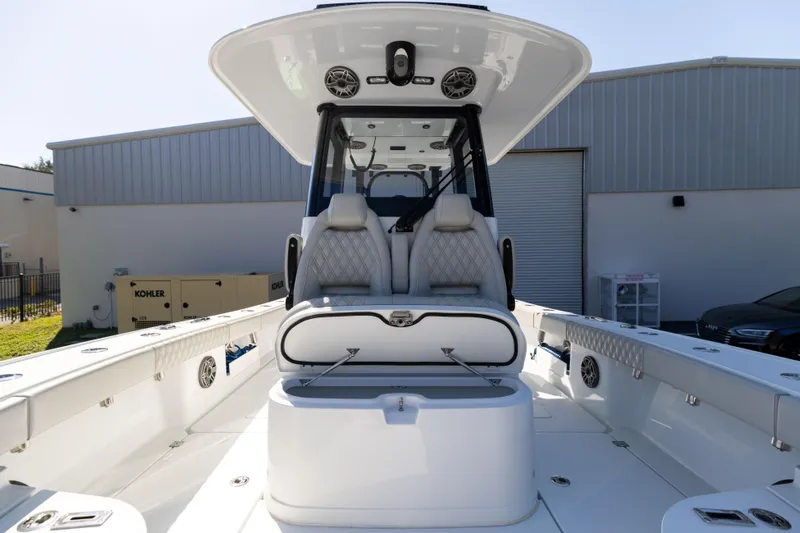  Yacht Photos Pics 2024 Freeman 28 boat interior with modern seating and sleek design.