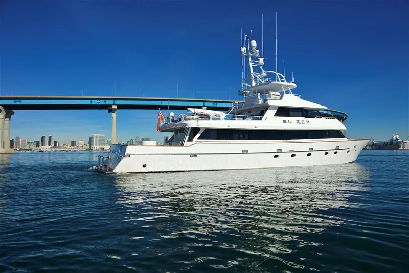 El Rey Yacht Photos Pics 