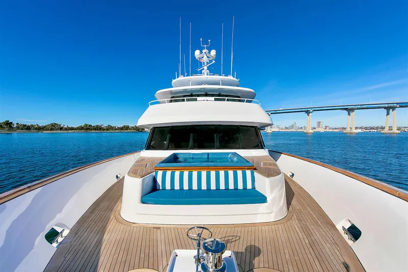 El Rey Yacht Photos Pics 