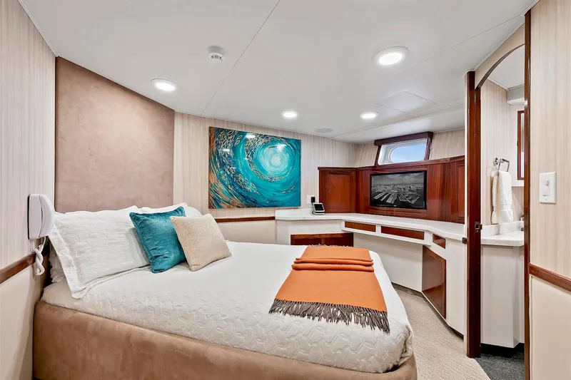 El Rey Yacht Photos Pics 