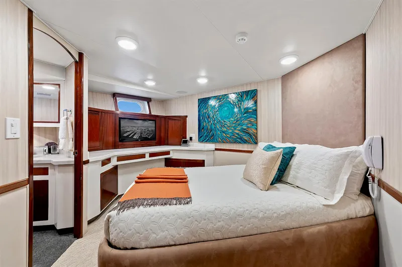 El Rey Yacht Photos Pics 