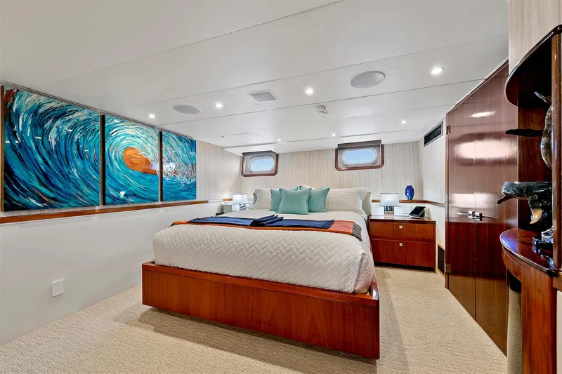 El Rey Yacht Photos Pics 