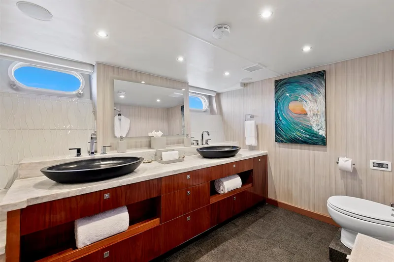 El Rey Yacht Photos Pics 