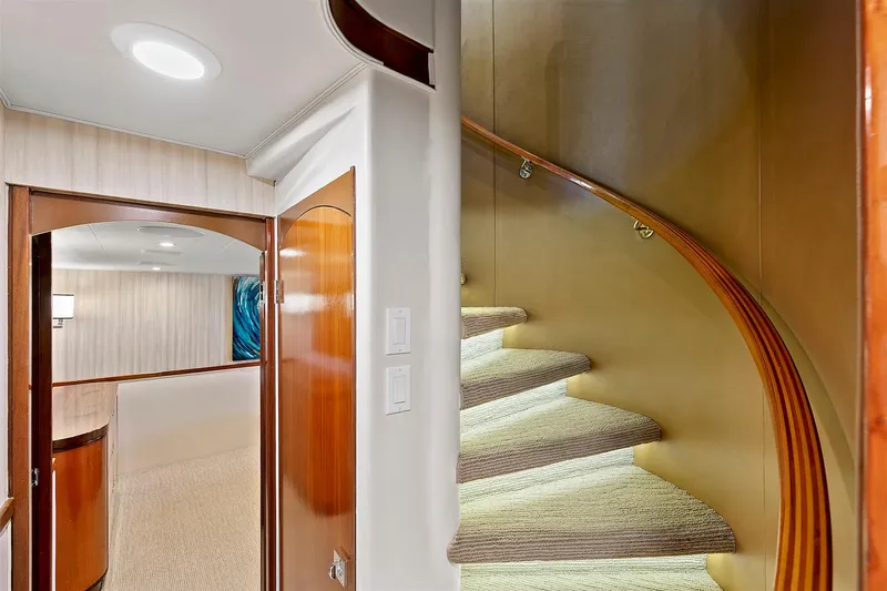 El Rey Yacht Photos Pics 