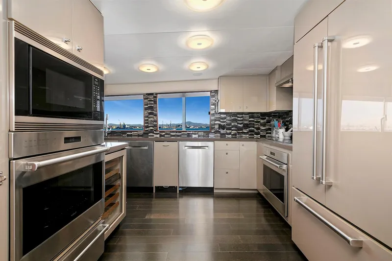 El Rey Yacht Photos Pics 