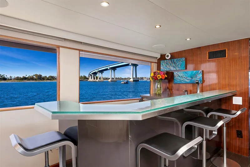 El Rey Yacht Photos Pics 