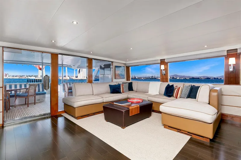 El Rey Yacht Photos Pics 