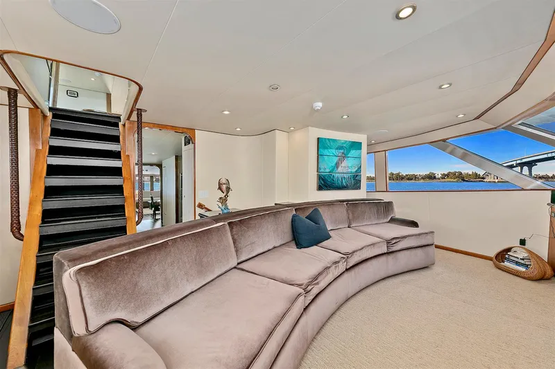 El Rey Yacht Photos Pics 