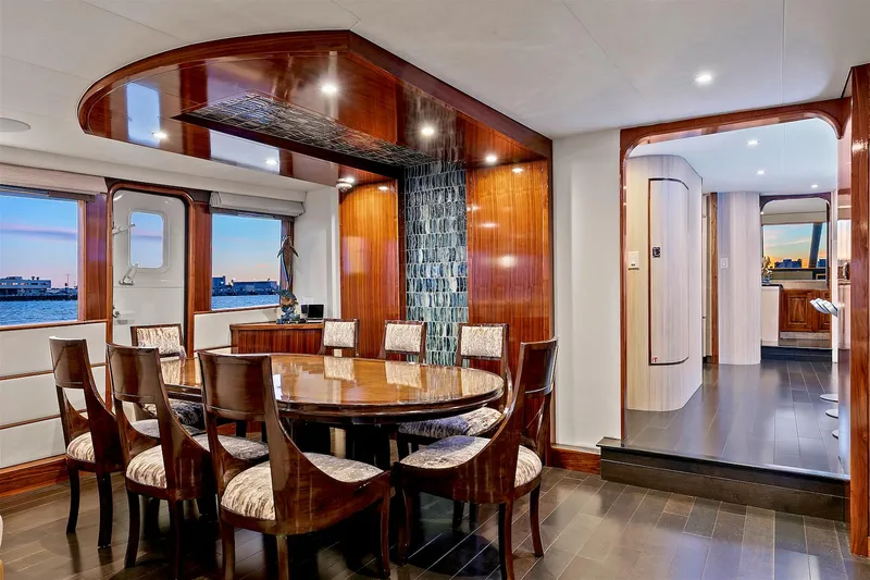 El Rey Yacht Photos Pics 