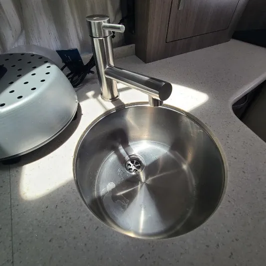 Mandrac Yacht Photos Pics 