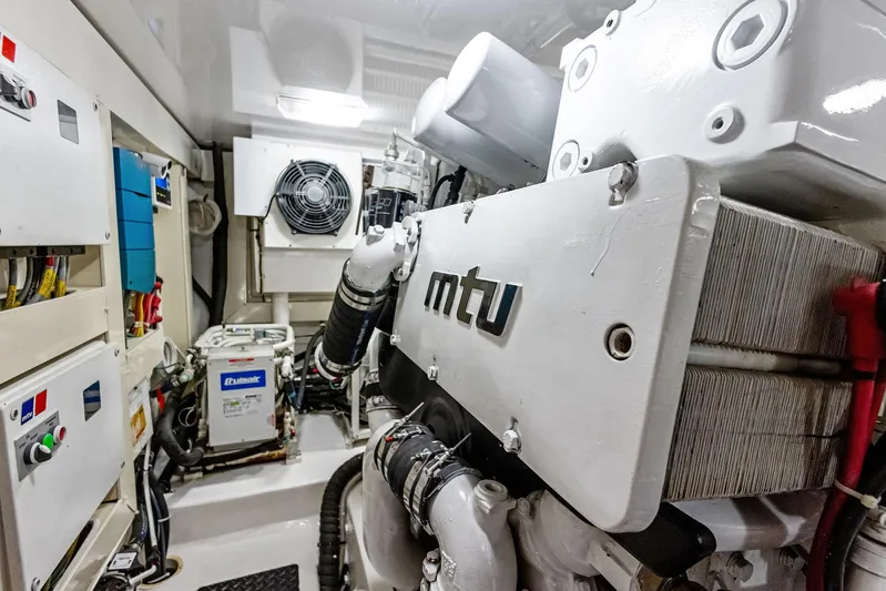 Eagle Yacht Photos Pics 