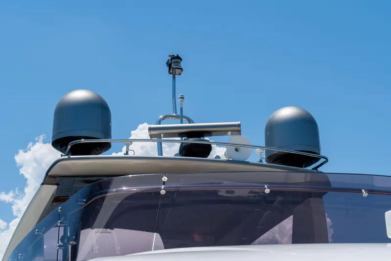  Yacht Photos Pics Top view of a 2015 Ferretti Yachts 750, featuring radar and communication equipment.