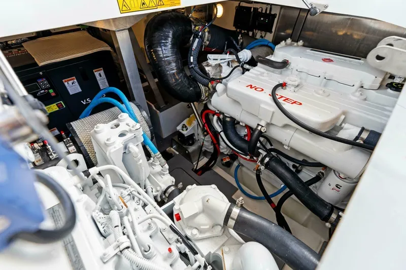  Yacht Photos Pics 2024 42 Prestige Flybridge - Engine Room