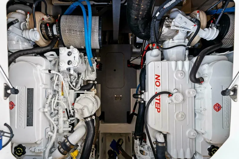  Yacht Photos Pics 2024 42 Prestige Flybridge - Engine Room