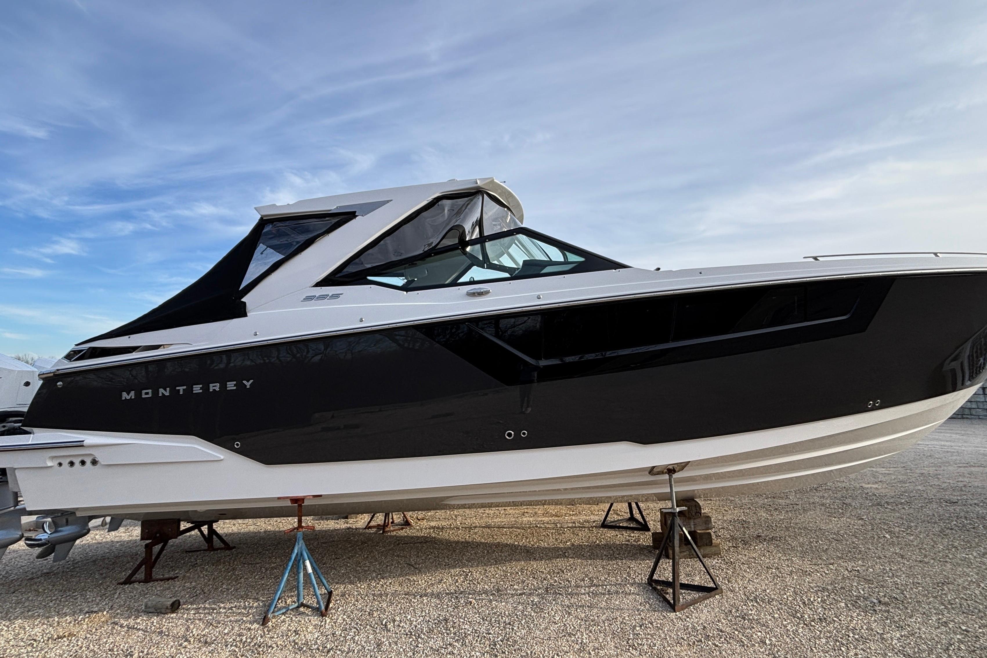 Monterey 385 Super Express