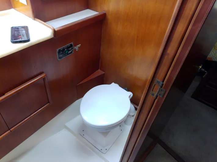 Fishin Post Yacht Photos Pics 