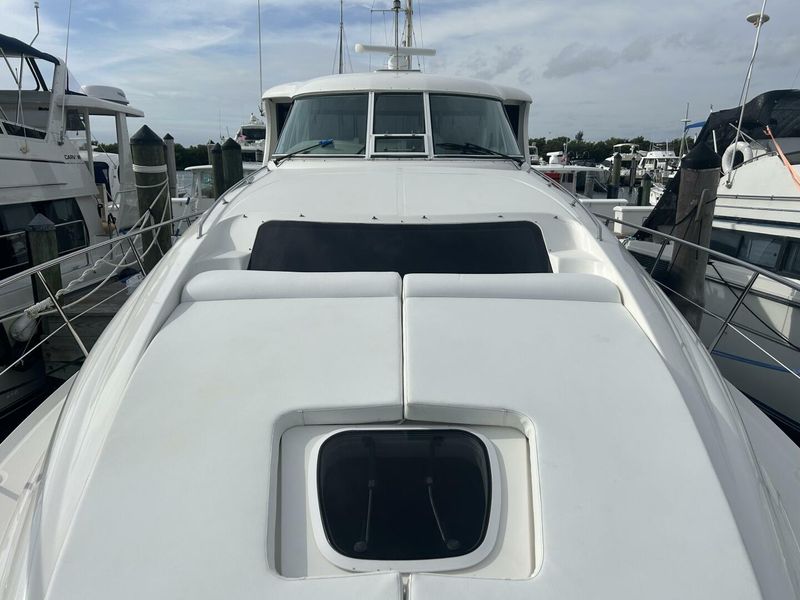 2004 Sea Ray 390 Motor Yacht