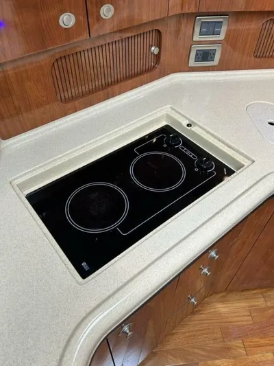 Sheri Sea II Yacht Photos Pics 