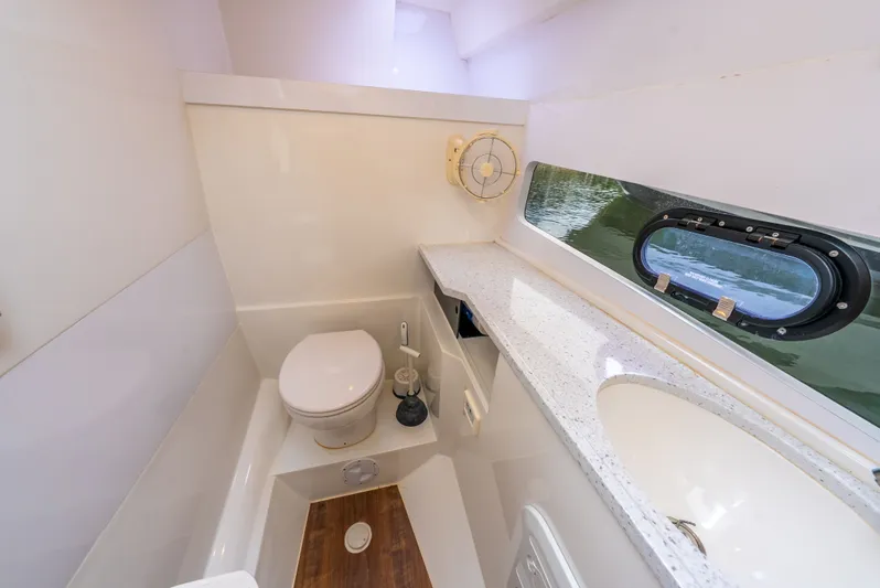 Ohana Yacht Photos Pics 