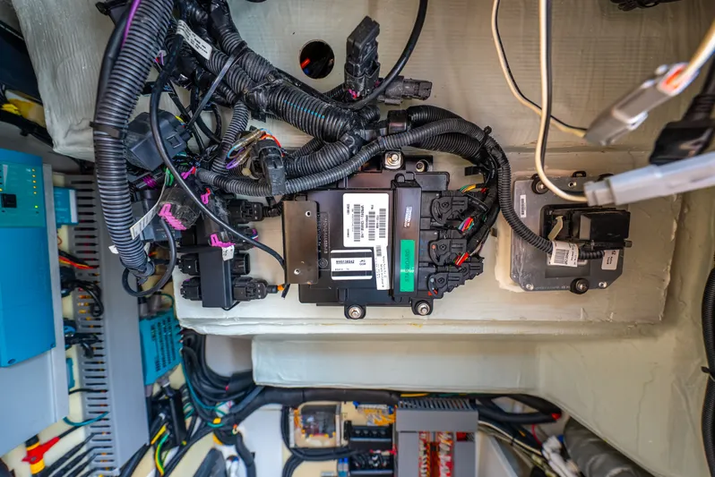 Ohana Yacht Photos Pics 