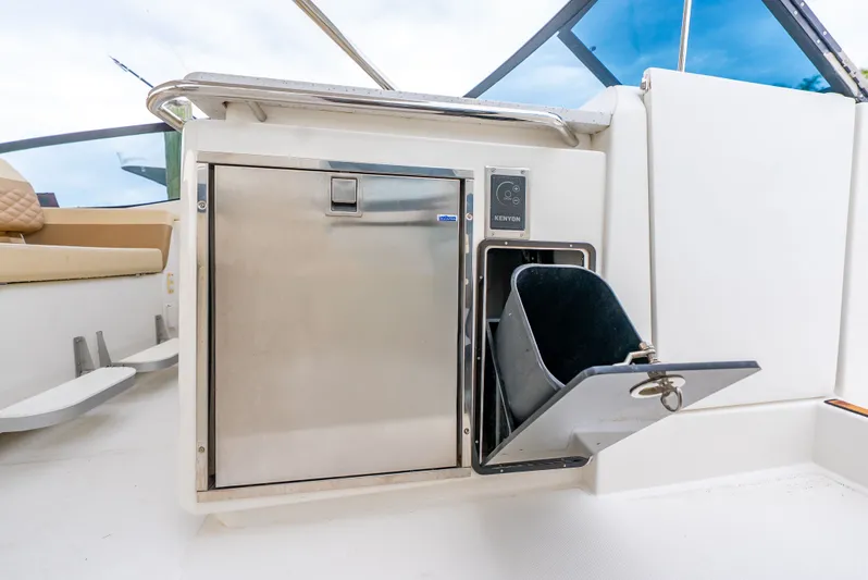 Ohana Yacht Photos Pics 