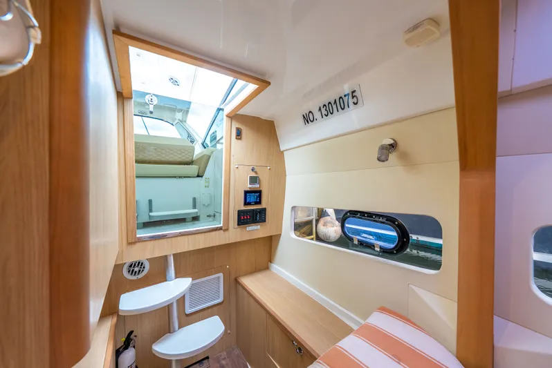 Ohana Yacht Photos Pics 