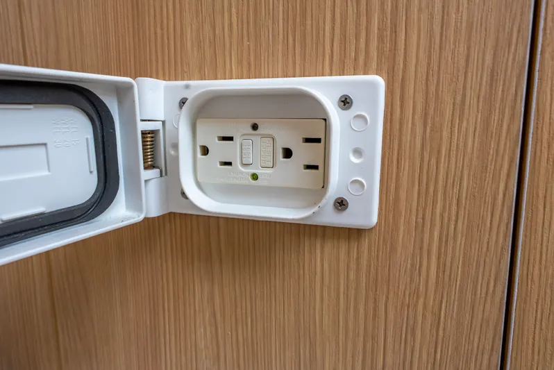 Ohana Yacht Photos Pics 