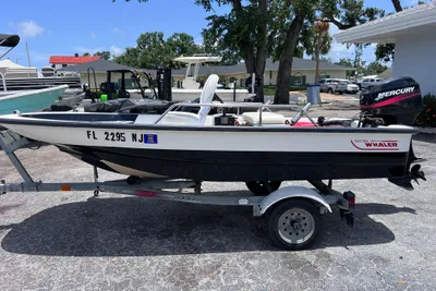Boston Whaler 13 Sport w/ Mercury 30hp / CUSTOM PAINT