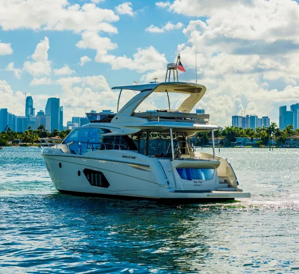 Sipsip Yacht Photos Pics 