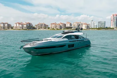 Azimut S8