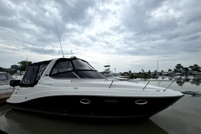 Rinker 280 Express Cruiser
