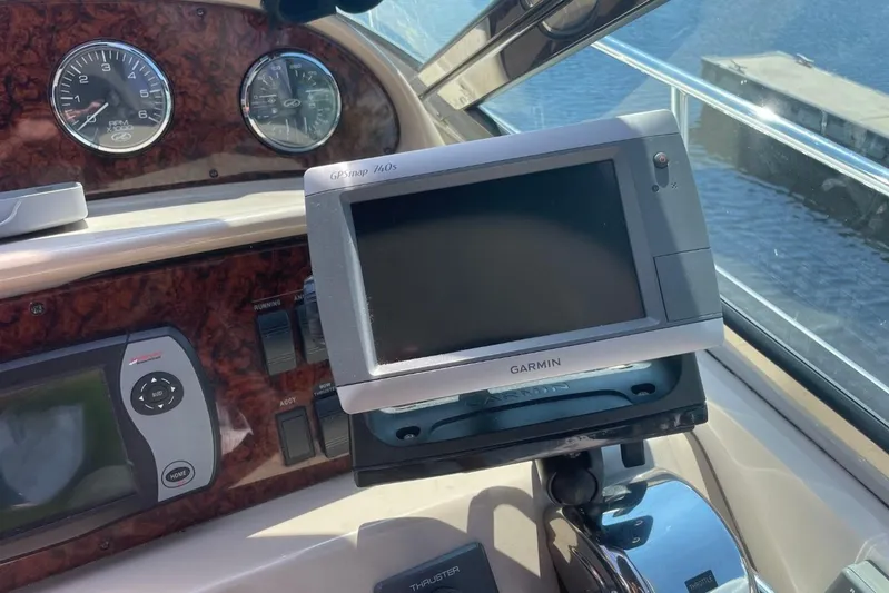 Irish Rover Yacht Photos Pics Dashboard of 2006 Sea Ray 360 Sundancer with Garmin GPSmap 740s navigation system.