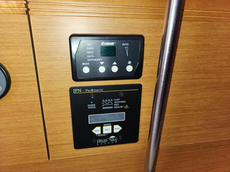 2013 Jeanneau 379 Sun Odyssey