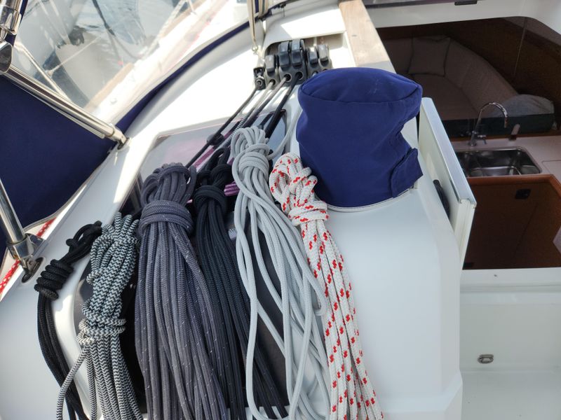 2013 Jeanneau 379 Sun Odyssey