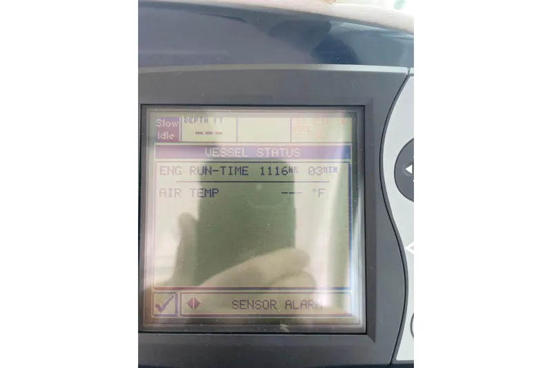 Son Days Yacht Photos Pics Display screen showing vessel status on 2006 Tiara Yachts 3800 Open.