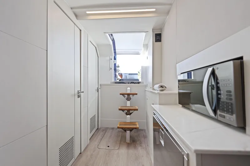  Yacht Photos Pics Modern interior of 2025 VALIATT YACHTS 380 Bowrider with sleek design and amenities.